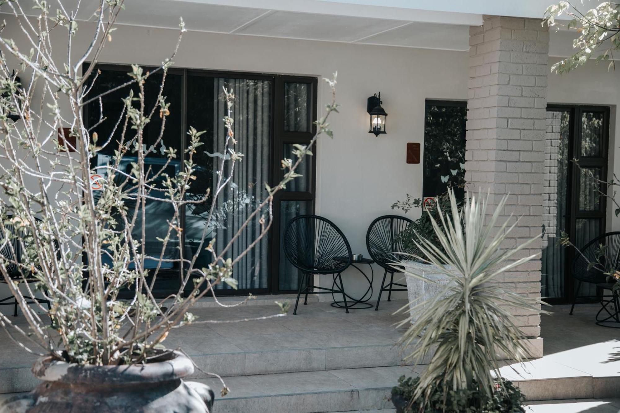 The Symphony Guest House Queenstown Extérieur photo